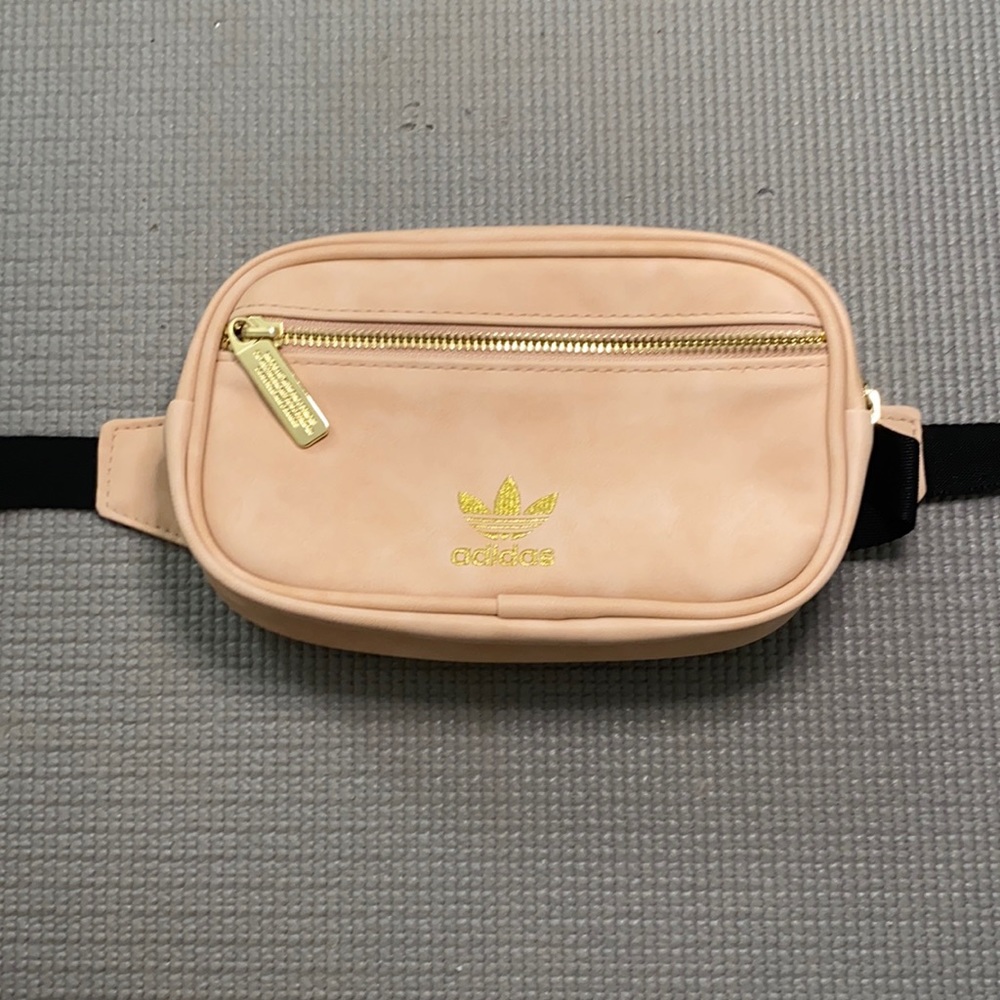 Never used adidas phanny pack